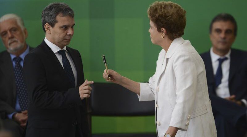 Ex-ministro de Dilma pode desembarcar na Bahia para assumir a Secretaria de Segurança Pública