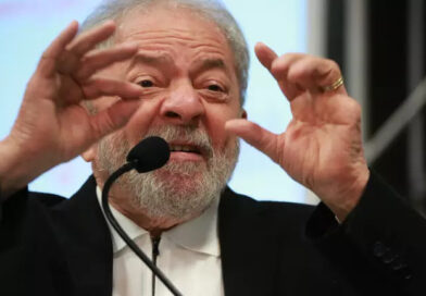 Governo Lula inclui trabalhador com ganhos de um salário mínimo e meio a pagar Imposto de Renda
