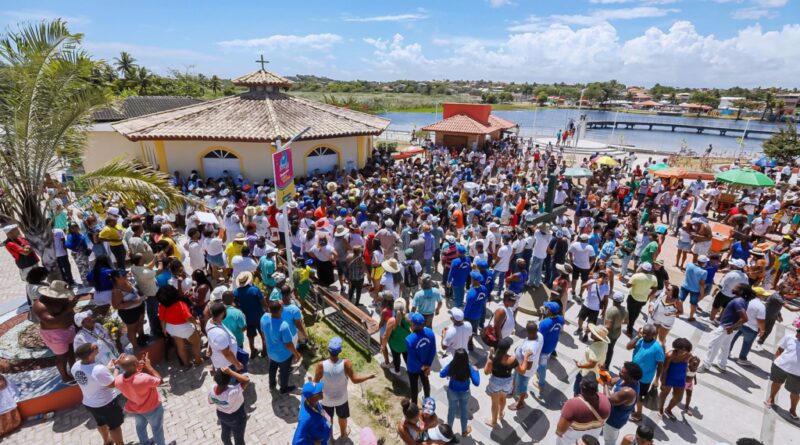 Lavagem de Jauá atrai moradores e manifestações políticas no dia de homenagem a Bom Jesus dos Navegantes 1