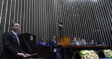 Rodrigo Pacheco é reeleito presidente do Senado