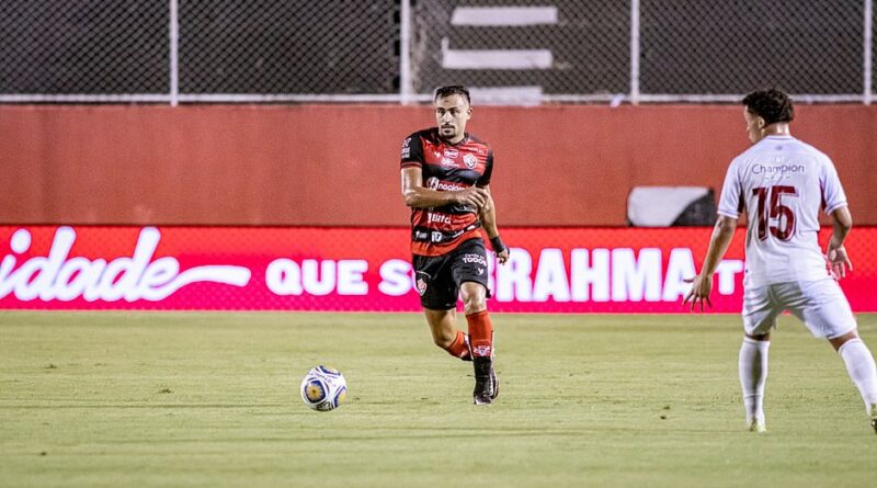 Vitória leva virada do Náutico em pleno Barradão e segue sem vencer na Copa do Nordeste