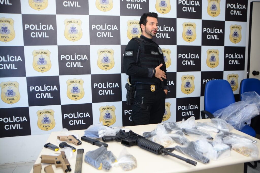 Policiais apreendem armas de ciganos em Monte Gordo, orla de Camaçari 1