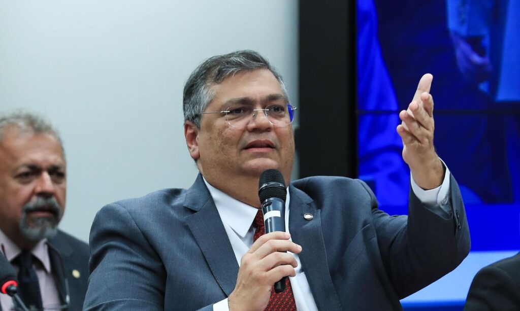 Supremo sem rumo: Flávio Dino determina retorno de Andrei Rodrigues à chefia da Polícia Federal 1