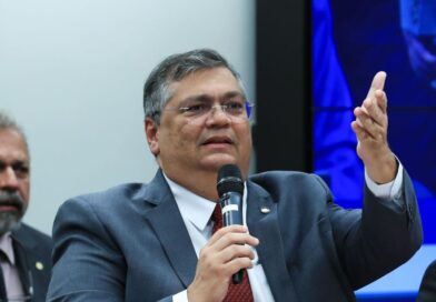 Supremo sem rumo: Flávio Dino determina retorno de Andrei Rodrigues à chefia da Polícia Federal