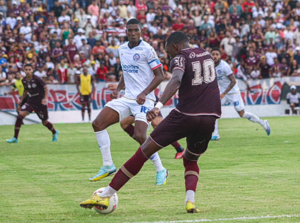 Em jogo equilibrado, Jacuipense e Bahia ficam no empate pela primeira partida da final do Baianão