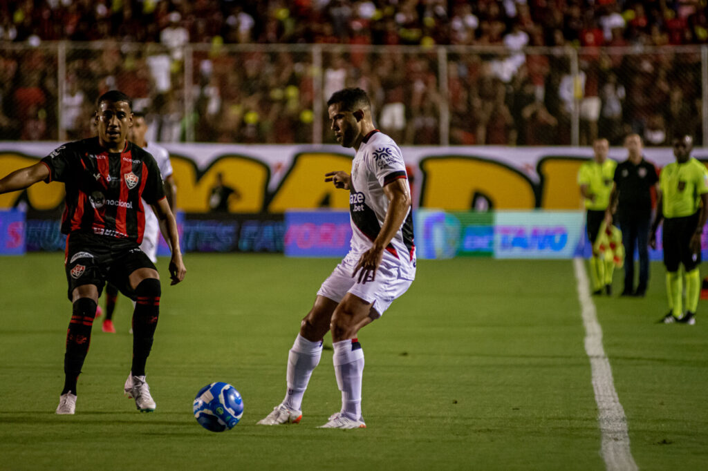 Vitória perde invencibilidade e sai do Barradão com o placar de 3 a 2 para o Atlético-GO 1