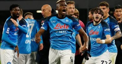 Napoli empata com Udinese e é campeão italiano após 33 anos 3