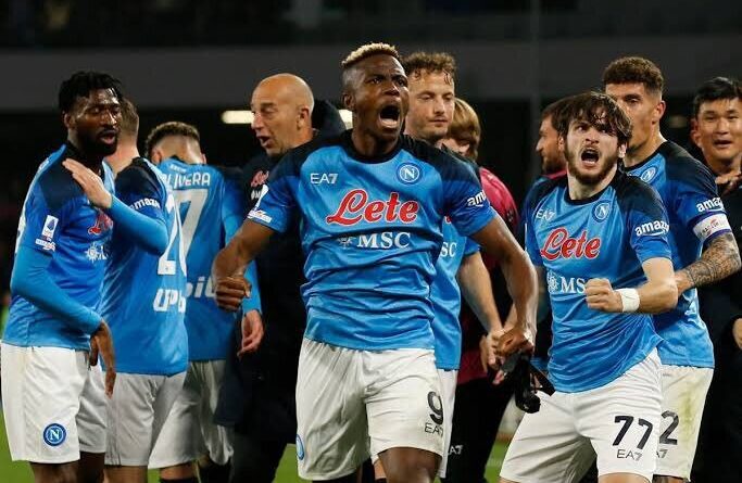 Napoli empata com Udinese e é campeão italiano após 33 anos 1