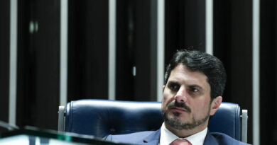 Polícia Federal realiza operação contra o senador Marcos do Val 5