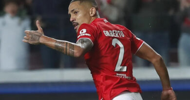 Bahia tem acerto com Gilberto e busca acordo com o Benfica 2