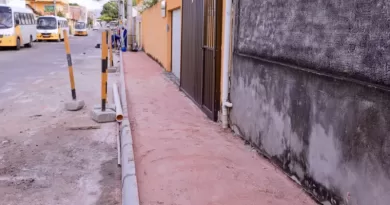 Prefeitura prioriza obra de passeios em via problemática de Vila de Abrantes