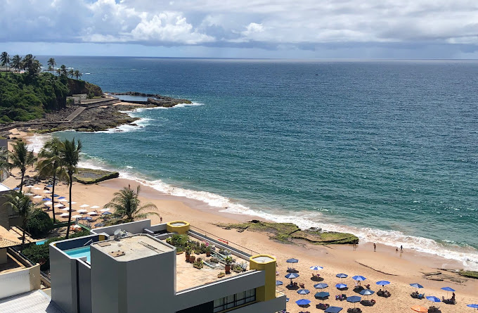 Moradores do Rio Vermelho denunciam construção de espigões na Praia do Buracão