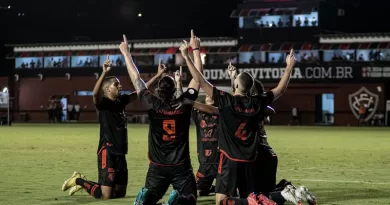 Vitória vence o Botafogo-SP no Barradão e espera jogo do Sport para manter liderança da Série B