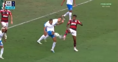 Com pênalti polêmico marcado pelo VAR, Bahia perde para o Flamengo e segue no Zona de Rebaixamento