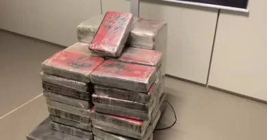 Homem é interceptado e preso com cerca de 70 kg de cocaína em veículos próximo a Arembepe