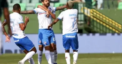 Com placar atípico pelo Brasileirão, Bahia vence o Goiás pelo placar de 6 a 4 e inicia rodada fora da zona de rebaixamento