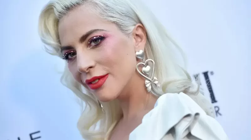 Lady Gaga preocupa amigos com possível colapso nervoso