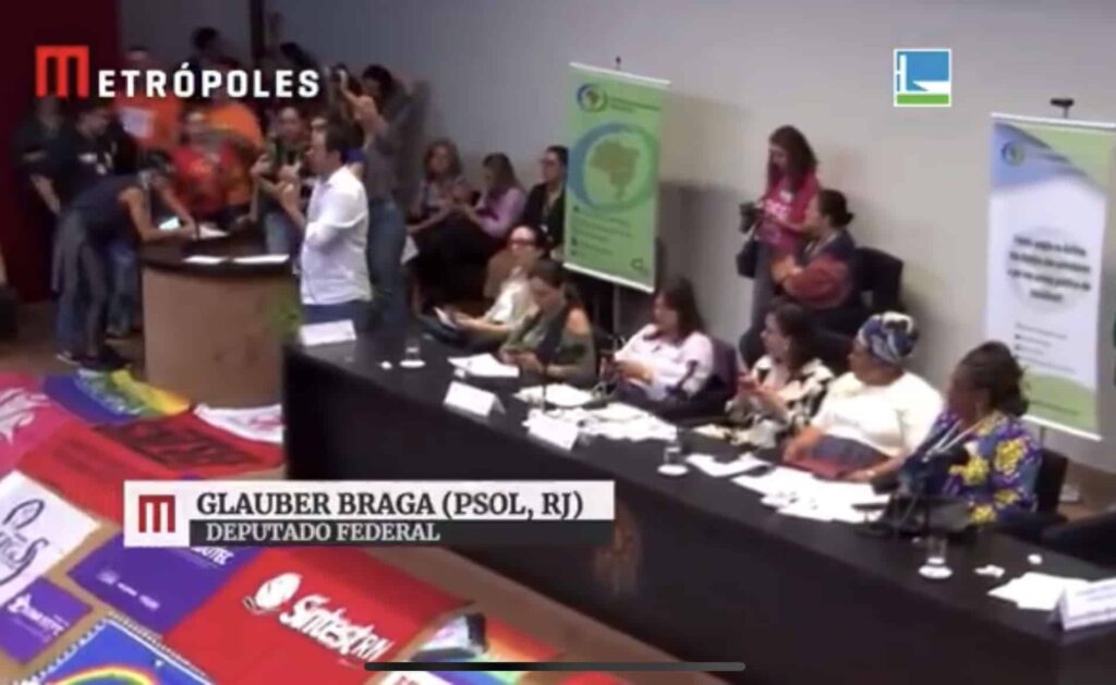 Após agredir e expulsar membro do MBL, deputado do PSol fala em aniquilamento de adversários 1
