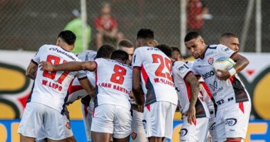 Vitória vence o Inter no Barradão e encerra jejum de 11 jogos