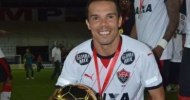 Ex-jogador do Vitória, Leandro Domingues, desmente boatos sobre estado de saúde e revela detalhes de sua recuperação