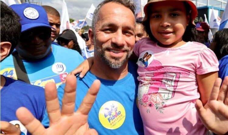 Flávio Matos faz caminhada com baixa adesão popular em Vila de Abrantes