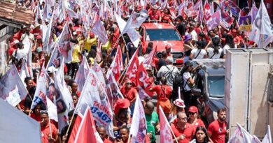 Mega caminhada de Caetano atrai multidão a Vila de Abrantes