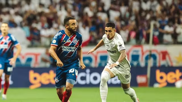 volta a campo na próxima quarta-feira para encarar o Fluminense, no Maracanã, pelo jogo de ida das quartas de final da Libertadores.