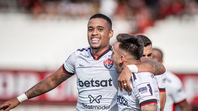 Fora de casa, Vitória vence o Atlético-GO em confronto direto dentro do Z-4