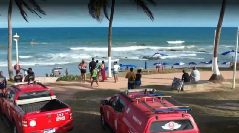 Corpo de adolescente desaparecido é encontrado na praia de Stella Maris, em Salvador