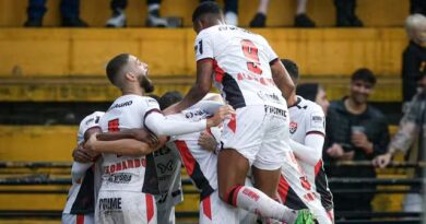 Vitória vence o Criciúma e fica próximo de se livrar do rebaixamento