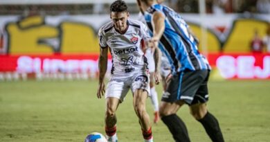 Em jogo equilibrado, Vitória sai atrás, arranca o empate com o Grêmio e sai do Barradão com vaga na Sul-Americana