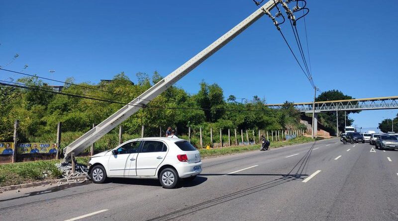 Acidente na Av. Paralela congestiona trânsito até Lauro de Freitas e deixa Estação Aeroporto sem ônibus