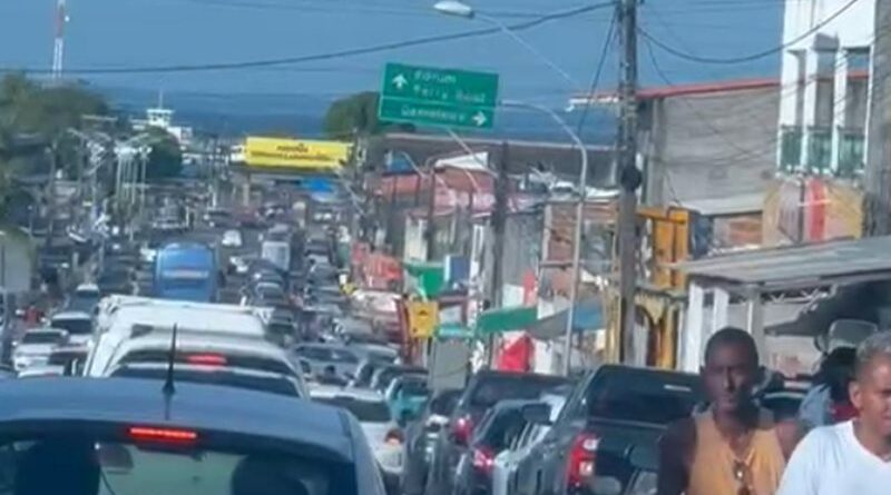 Ferry-Boat tem filas quilométricas na volta para Salvador