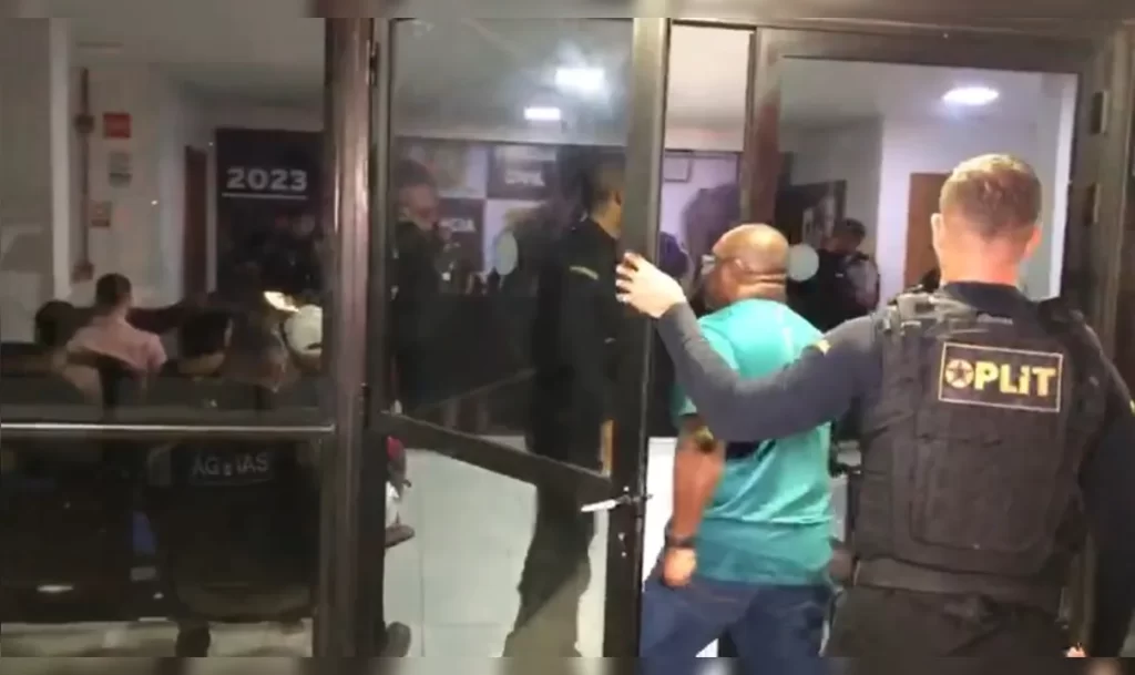 João Neto nega agressões à companheira e diz que câmeras vão comprovar sua versão