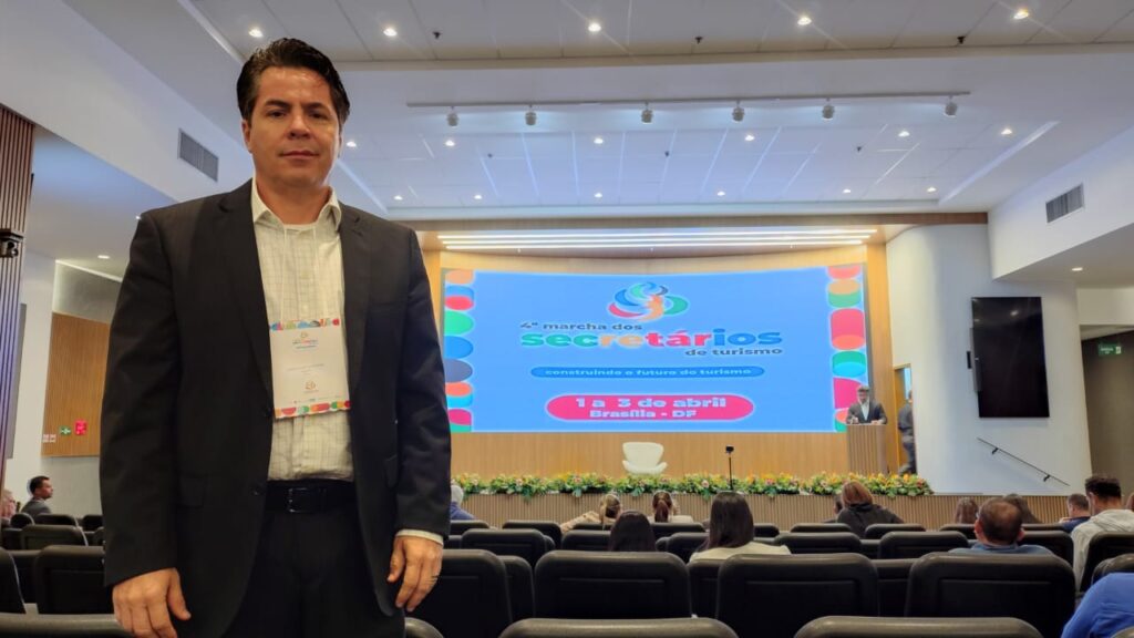 Camaçari participa de Encontro Nacional para Fortalecimento do Turismo e integra debates sobre inovação e sustentabilidade no setor