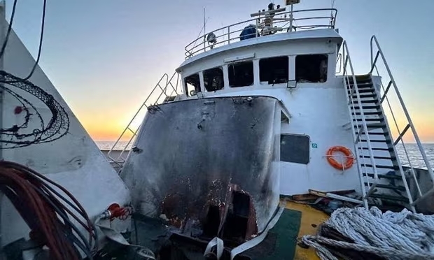 Navio de ajuda humanitária de Gaza é 'bombardeado por drones' nas águas de Malta