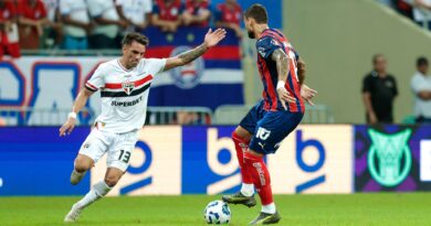 Bahia vence o São Paulo na Arena Fonte Nova e cola nos líderes do Brasileirão