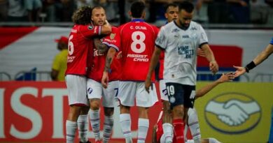 Bahia perde invencibilidade na Libertadores com derrota em casa para o Nacional
