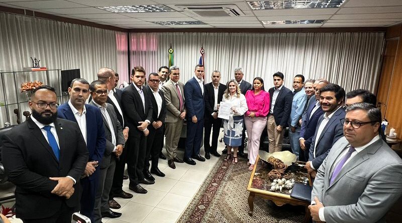 Vereadores de Salvador vão à ALBA cobrar medidas contra Hilton Coelho após invasão da Câmara