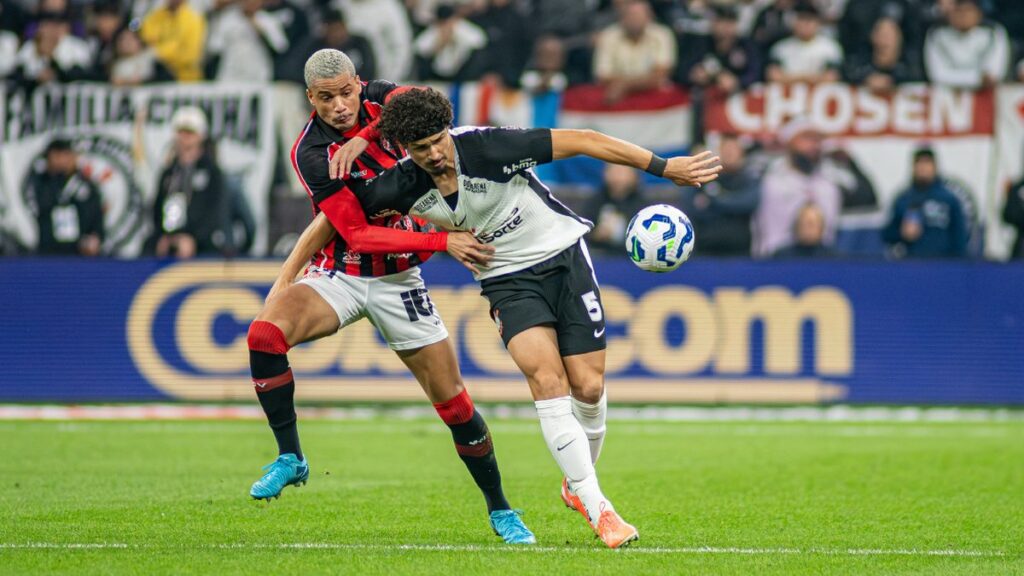 Vitória segura o Corinthians fora de casa e deixa a zona de rebaixamento