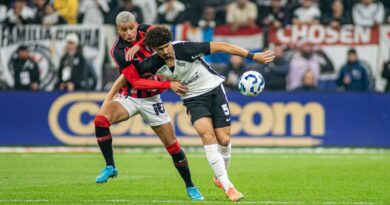 Vitória segura o Corinthians fora de casa e deixa a zona de rebaixamento