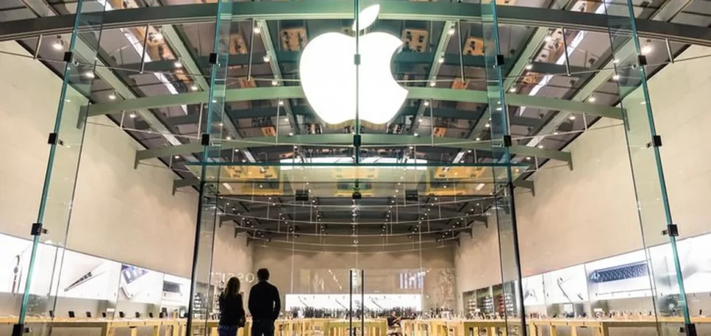 Apple pode ser punida por barrar entrada de apps e sistemas externos no iPhone