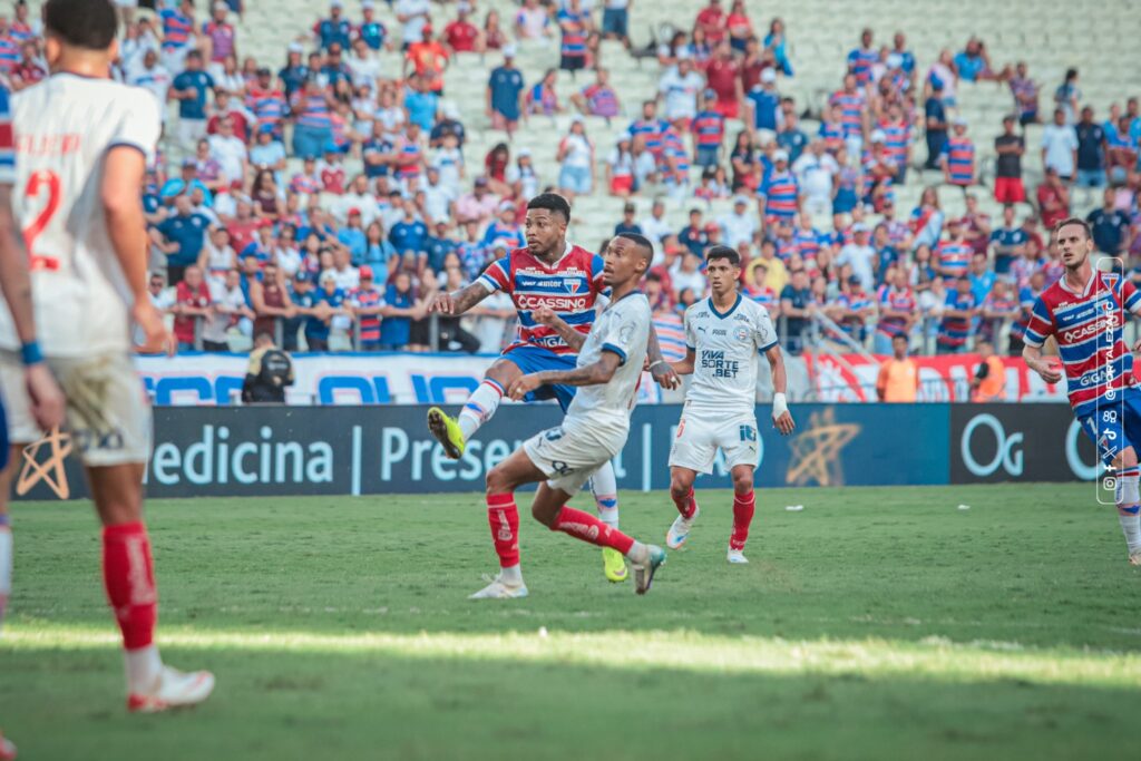 Empate marca confronto na Arena Castelão entre Fortaleza e Bahia