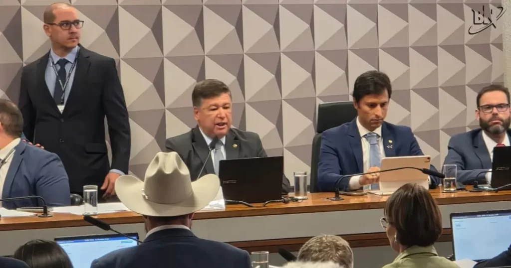 Oposição derrota governo e vai liderar CPMI do INSS no Congresso