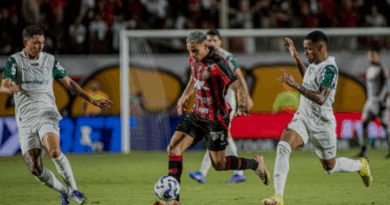 Vitória vacila e Palmeiras arranca empate no Barradão 3