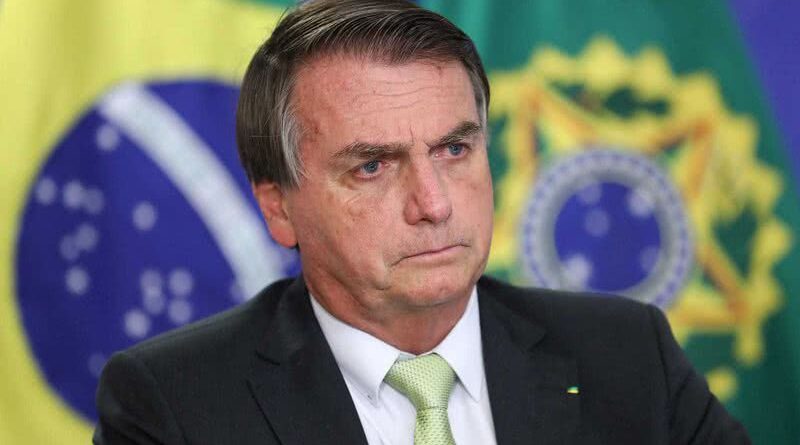 Moraes autoriza Bolsonaro a deixar prisão domiciliar para exames médicos em Brasília