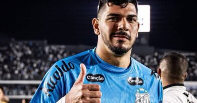 Bahia acerta a contratação do goleiro João Paulo junto ao Santos