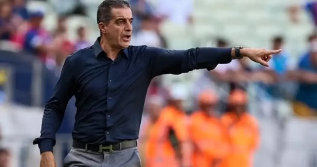 Fortaleza demite Renato Paiva após sequência de derrotas no Brasileirão