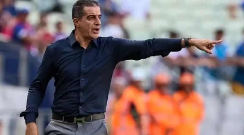 Fortaleza demite Renato Paiva após sequência de derrotas no Brasileirão
