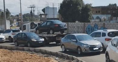 Obra de intervenção na região do Shopping Busca Vida é alvo de críticas de motoristas e usuários do transporte público